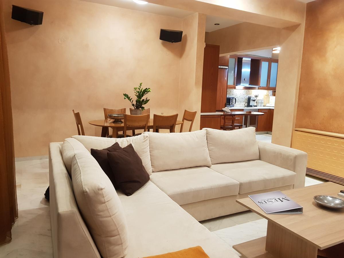 Meni'S Home 干尼亞 外观 照片