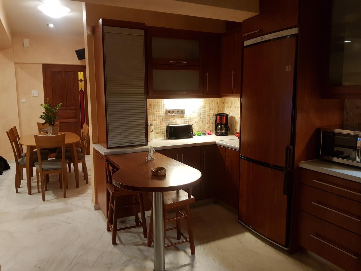 Meni'S Home 干尼亞 外观 照片